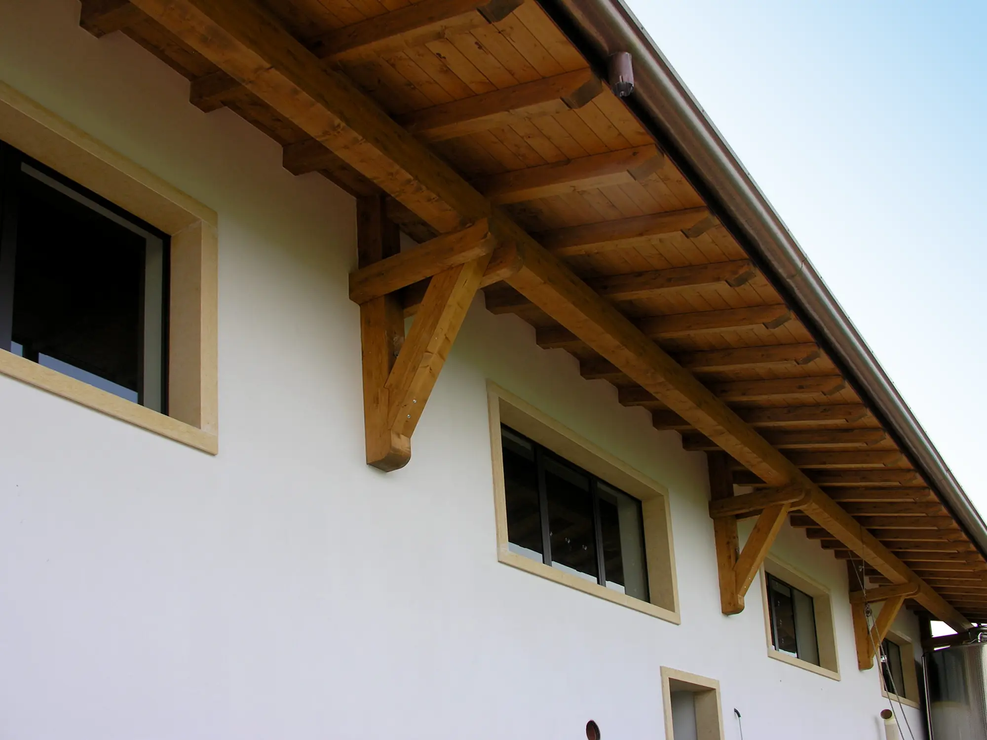 Tetto in legno struttura aziendale falegnameria cereghini